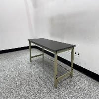5' Laboratory Bench image 1